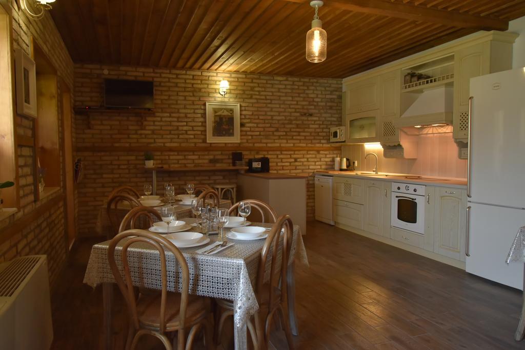 Guest House Zlateya Madara Bagian luar foto